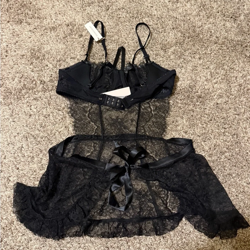 Victoria's Secret Black Lace Babydoll Chemise with Underwire